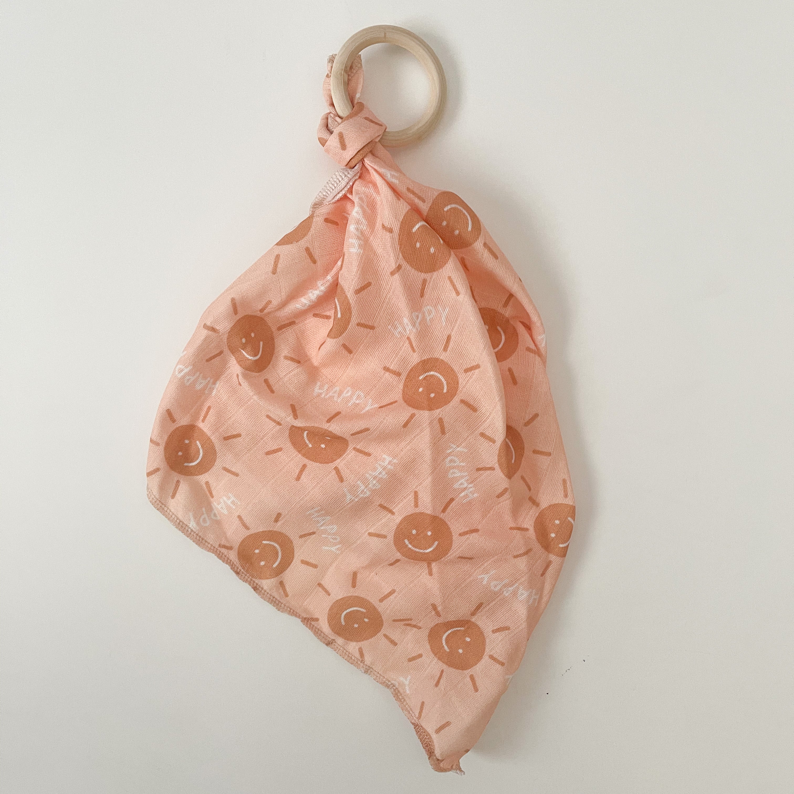 Organic Burp Cloth TEETHER - Smiley Sun//PEACH